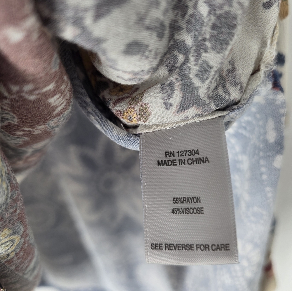 John Mark Floral Patchwork Button Front Convertib… - image 8